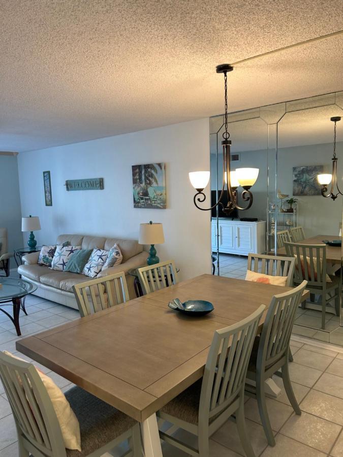 Siesta Key Escape Ground Floor Steps To Heated Pool And Free Trolley Apartment Exterior photo